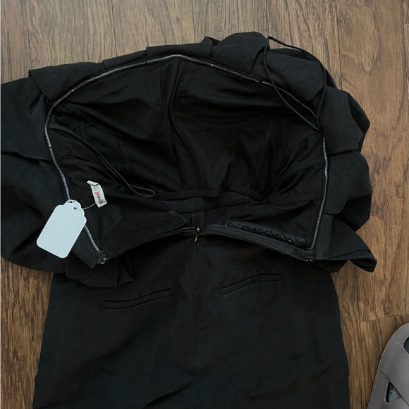 Simkhai Jumpsuit puff detail distressed black size 8 - Picture 10 of 16